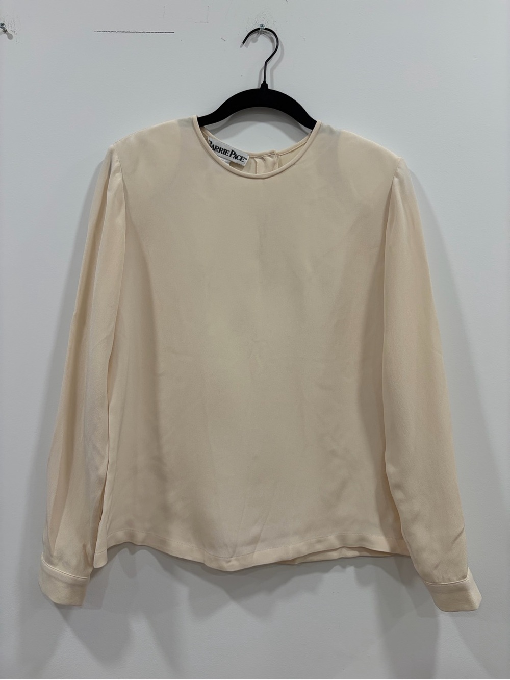 Barrie Pace 100% Silk Blouse Size 6 Cream Ivory Long Sleeve Vintage Minimalist
